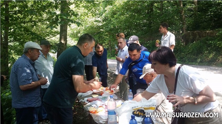 შურა მაისურაძე 90 წლისაა
